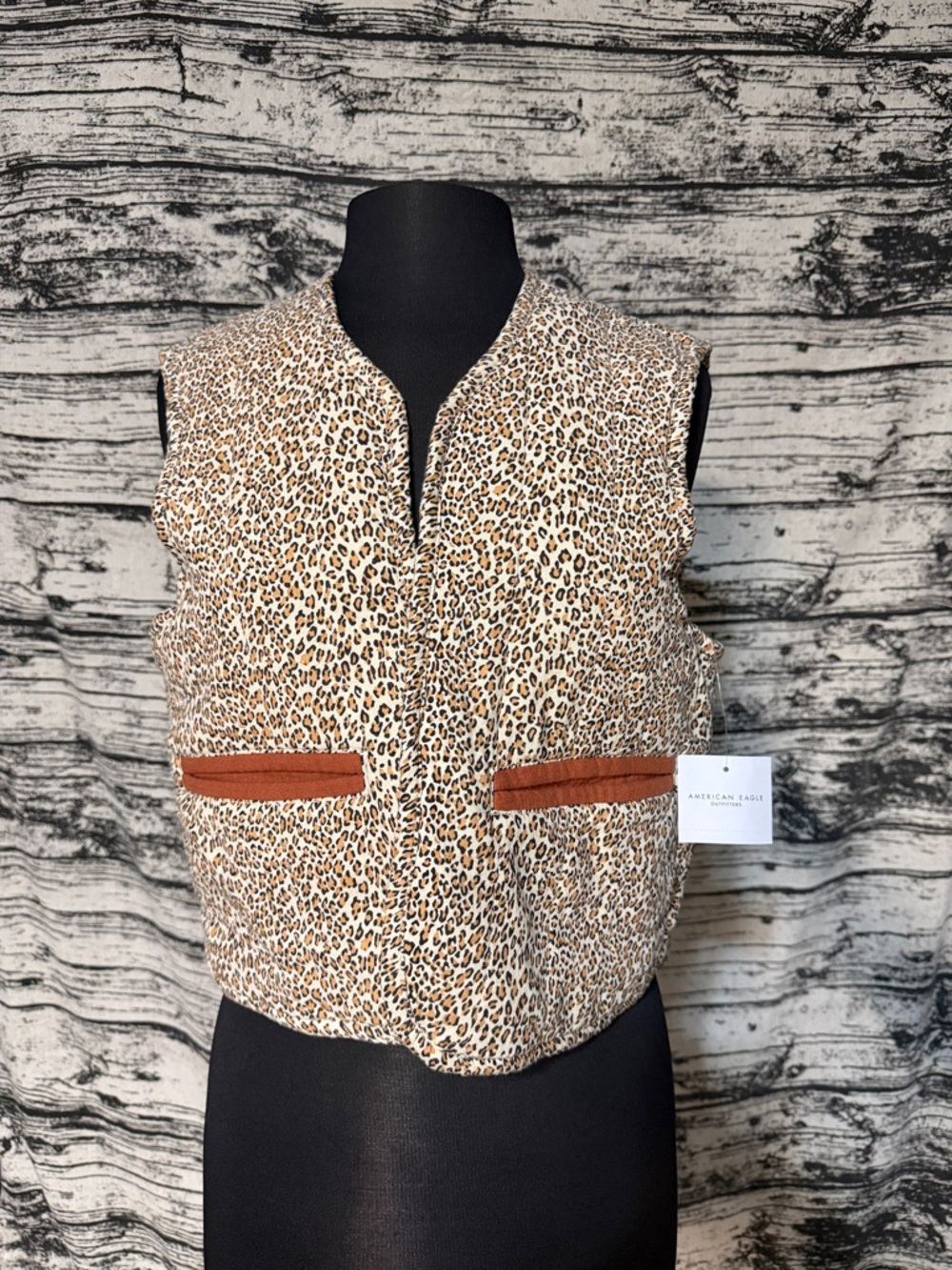 American Eagle Outfitters Leopard Print Cropped quilted reversible vest NWT